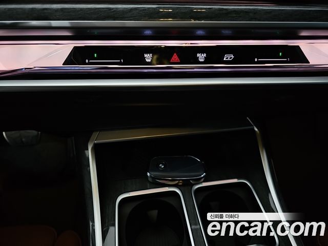 BMW 7 Series (G70) 750e xDrive M Sport 2023 — фото 20