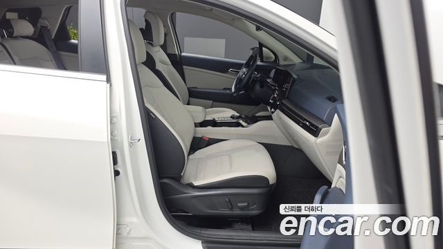 Kia Sportage (V) Gasoline 1.6 Turbo 2WD Signature 2025 — фото 11