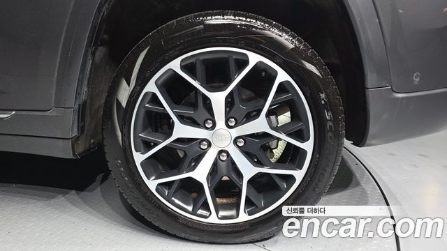 Jeep Grand Cherokee (WL) 4xe Summit Reserve 2023 — фото 21