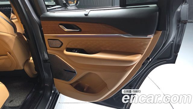 Jeep Grand Cherokee (WL) 4xe Summit Reserve 2023 — фото 25
