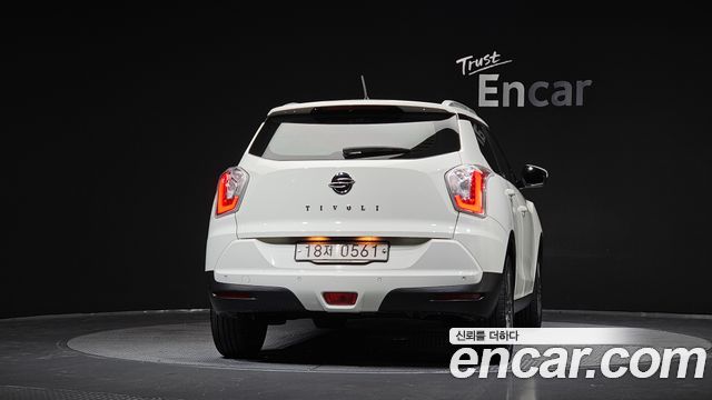 KG Mobility (SsangYong) Tivoli LX 2WD HI-DLX 2016 — фото 4