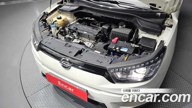 KG Mobility (SsangYong) Tivoli LX 2WD HI-DLX 2016 — фото 6