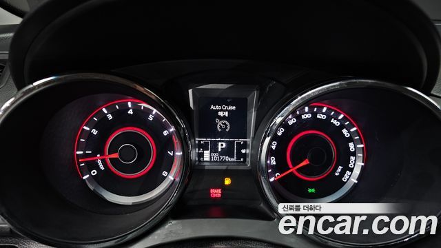 KG Mobility (SsangYong) Tivoli LX 2WD HI-DLX 2016 — фото 8