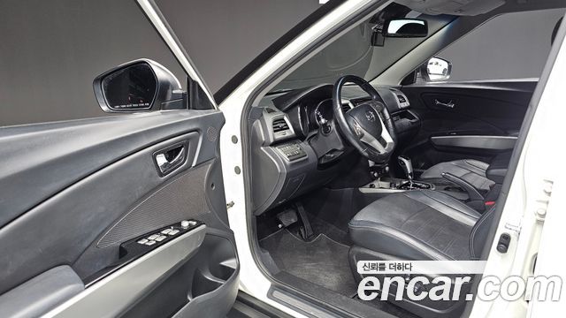 KG Mobility (SsangYong) Tivoli LX 2WD HI-DLX 2016 — фото 10