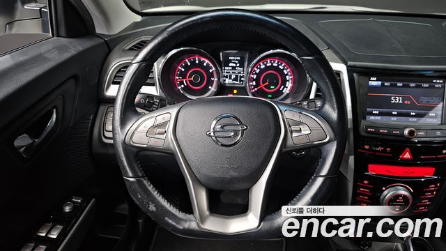 KG Mobility (SsangYong) Tivoli LX 2WD HI-DLX 2016 — фото 16