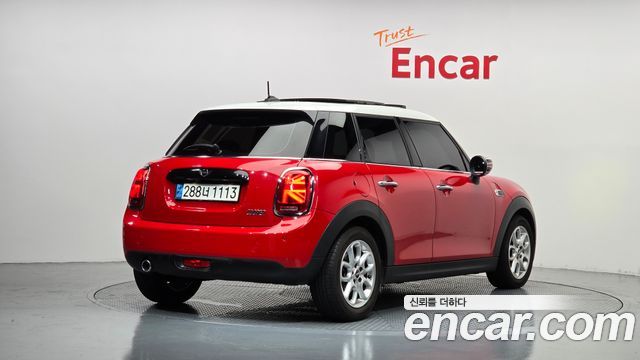 MINI Cooper 5Door HIGH 3rd 2020 — фото 2