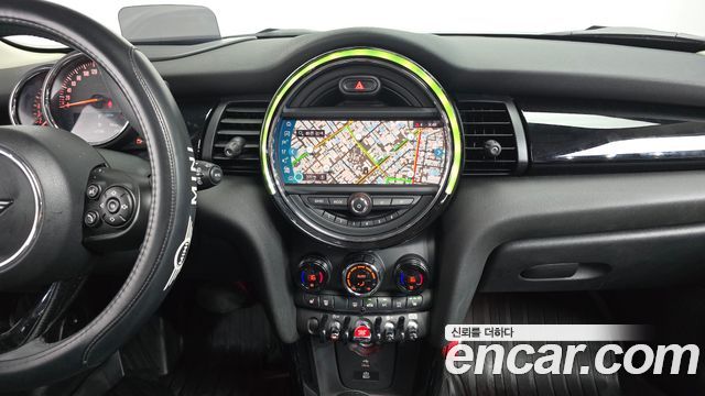 MINI Cooper 5Door HIGH 3rd 2020 — фото 13