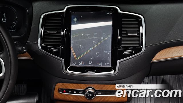 Volvo XC90 (II) T8 Inscription Hybird 2019 — фото 13