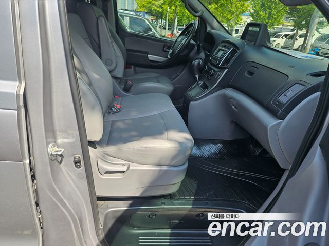 Hyundai Grand Starex Van 3-Seater Smart 2021 — фото 7