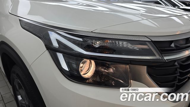 Kia Seltos Gasoline 2.0 2WD Prestige 2023 — фото 22