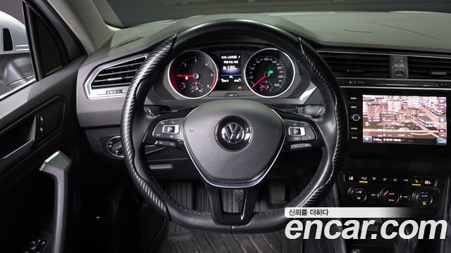 Volkswagen Tiguan (II) 2.0 TDI Prestige 2020 — фото 13