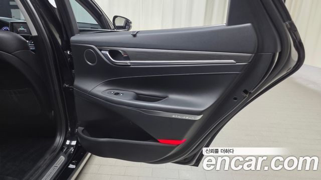 Hyundai Grandeur (IG) 3.0 Exclusive 2018 — фото 25