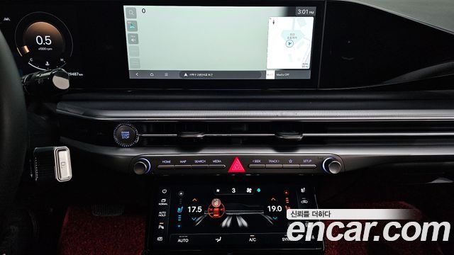Hyundai Grandeur (GN7) 3.5 LPG 2WD (Taxi) Deluxe 2023 — фото 15