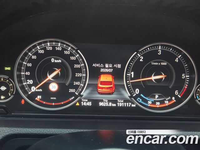 BMW 5 Series GT (F07) GT 30d xDrive 2017 — фото 8