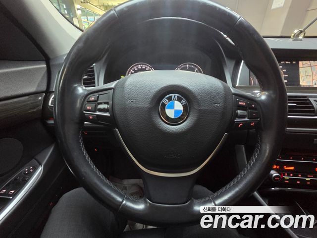 BMW 5 Series GT (F07) GT 30d xDrive 2017 — фото 16