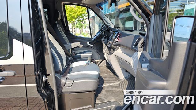 Hyundai Solati 15-seater Luxury 2026 — фото 26