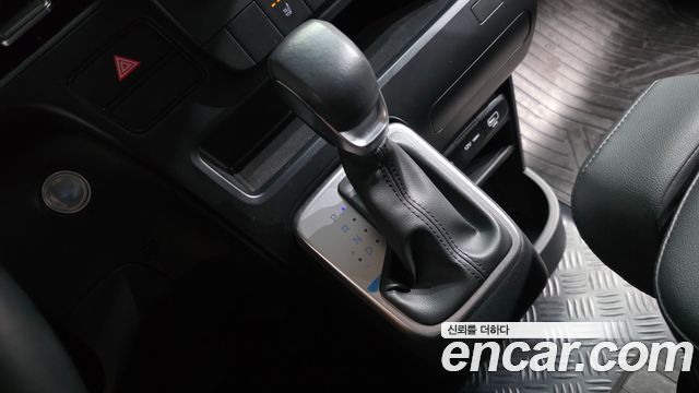 Hyundai Staria Cargo 3-Seater Modern 2025 — фото 9