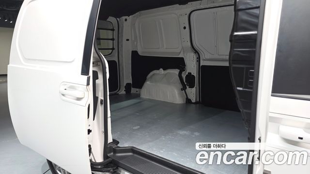 Hyundai Staria Cargo 3-Seater Modern 2025 — фото 11