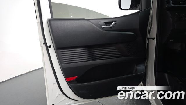 Hyundai Staria Cargo 3-Seater Modern 2025 — фото 24