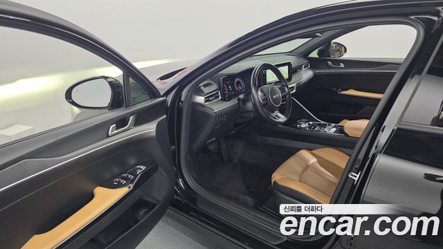 Kia K5 (III) 2.0 Prestige 2023 — фото 10