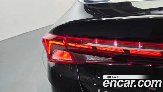 Kia K5 (III) 2.0 Prestige 2023 — фото 23