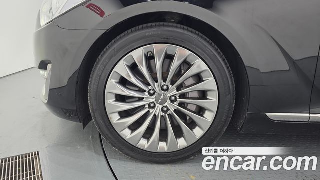 Genesis EQ900 3.8 GDI AWD Prestige 2016 — фото 5