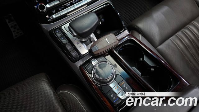 Genesis EQ900 3.8 GDI AWD Prestige 2016 — фото 9