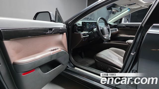 Hyundai Grandeur (GN7) 2,5 Gasoline 2WD Exclusive 2023 — фото 10