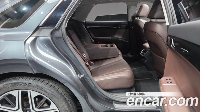 Hyundai Grandeur (GN7) 2,5 Gasoline 2WD Exclusive 2023 — фото 12