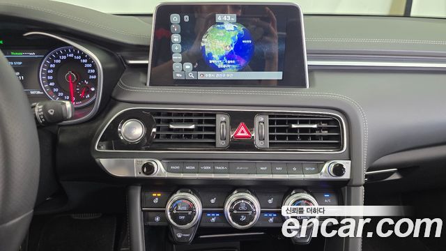 Genesis G70 2.0T AWD Elite 2019 — фото 13