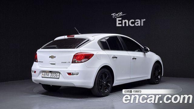 Chevrolet Cruze 5 1.8 LTZ+ The Perfect Black 2014 — фото 2