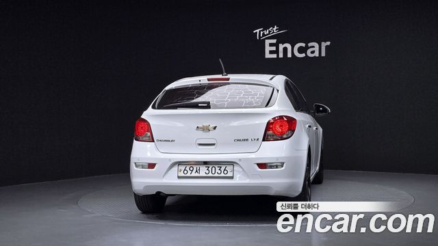 Chevrolet Cruze 5 1.8 LTZ+ The Perfect Black 2014 — фото 4