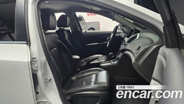 Chevrolet Cruze 5 1.8 LTZ+ The Perfect Black 2014 — фото 14