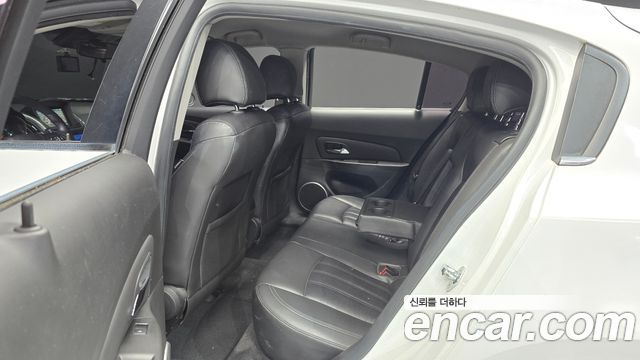 Chevrolet Cruze 5 1.8 LTZ+ The Perfect Black 2014 — фото 15