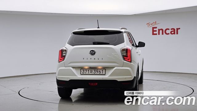 KG Mobility (SsangYong) Very New Tivoli Gasoline 1.5 2WD V3 2022 — фото 4