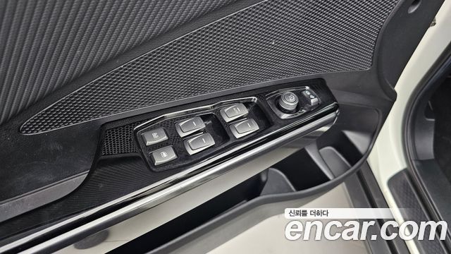 KG Mobility (SsangYong) Very New Tivoli Gasoline 1.5 2WD V3 2022 — фото 18