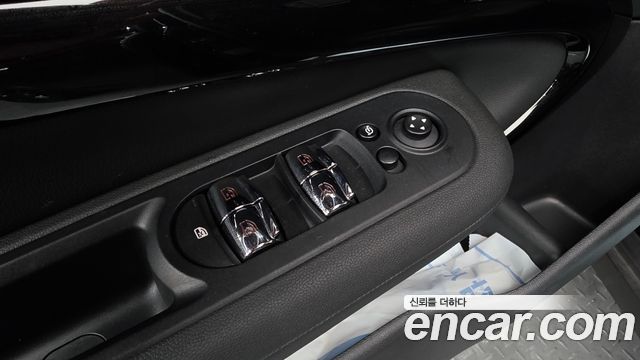 MINI Cooper Clubman High 2nd 2021 — фото 29