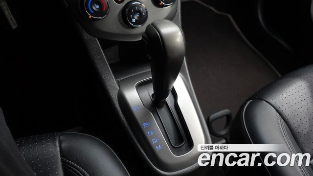 Chevrolet Aveo Sedan LT Luxury 2013 — фото 9