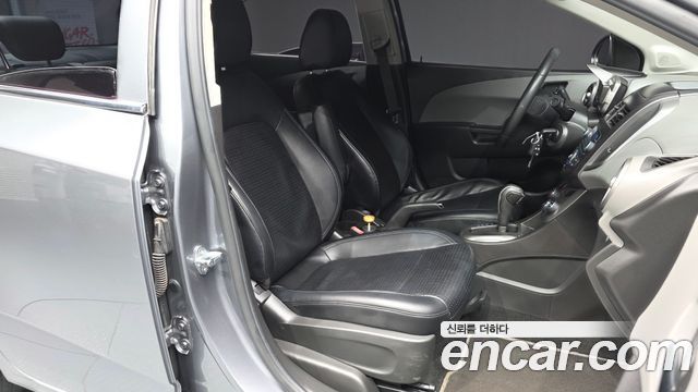 Chevrolet Aveo Sedan LT Luxury 2013 — фото 11