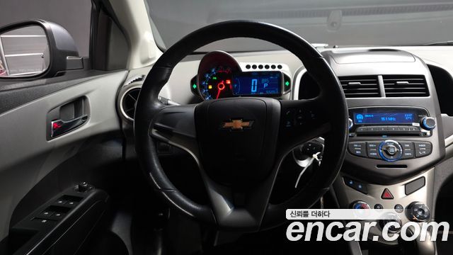 Chevrolet Aveo Sedan LT Luxury 2013 — фото 13