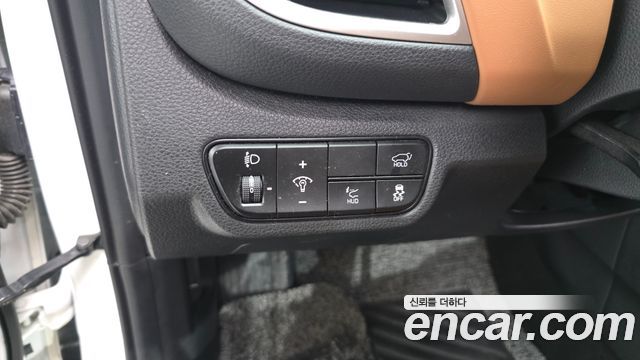 Kia Seltos Gasoline 2.0 2WD Signature 2024 — фото 19