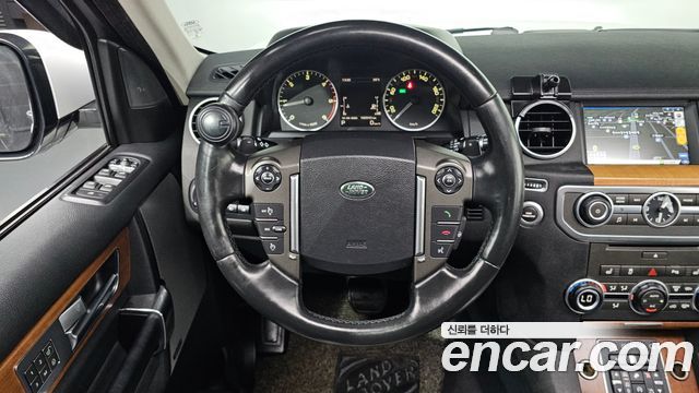 Land Rover Discovery 4 3.0 SDV6 SE 2016 — фото 13