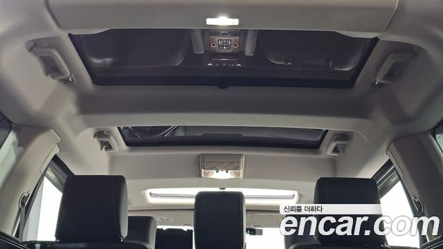Land Rover Discovery 4 3.0 SDV6 SE 2016 — фото 17