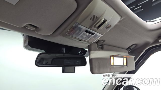 Land Rover Discovery 4 3.0 SDV6 SE 2016 — фото 18