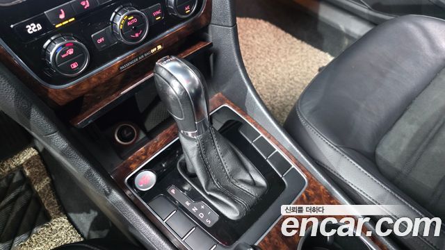 Volkswagen Passat 2.0 TDI B7 2013 — фото 9