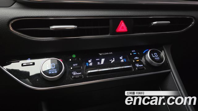 Hyundai Sonata (DN8) 1.6 Turbo Premium Family 2020 — фото 16