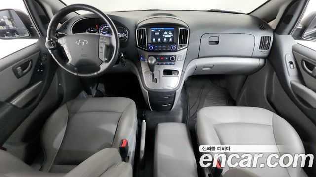 Hyundai Grand Starex Van 5-Seater Modern 2021 — фото 7