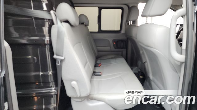 Hyundai Grand Starex Van 5-Seater Modern 2021 — фото 12