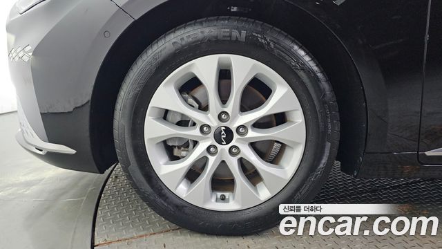 Kia K8 2.5 Gasoline 2WD Noblesse 2023 — фото 5