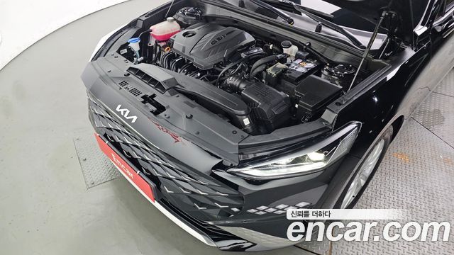 Kia K8 2.5 Gasoline 2WD Noblesse 2023 — фото 6